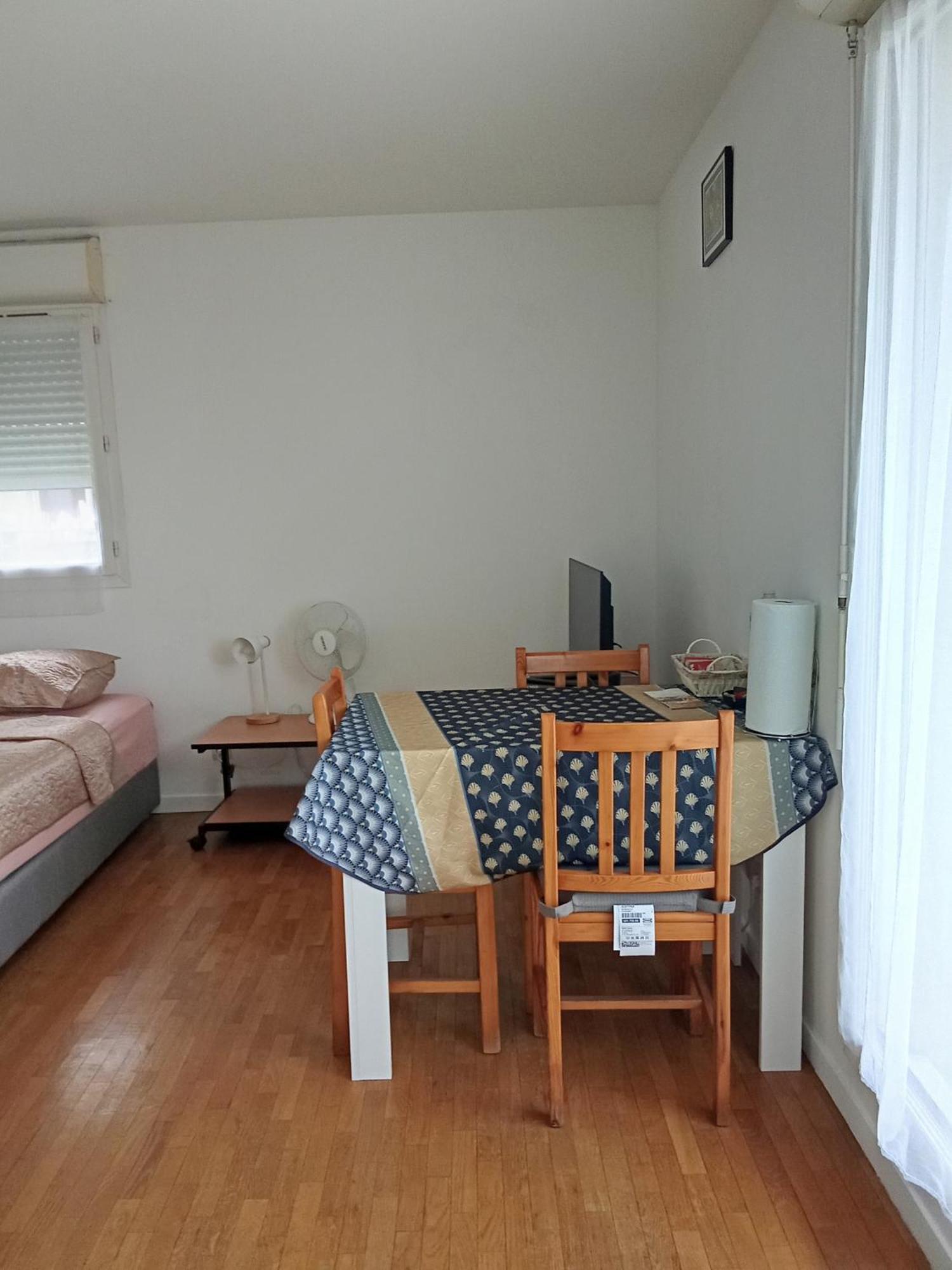 Studio Lumineux Courbevoie Extérieur photo